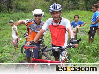 Fotos: Leo, Renato e Jnior