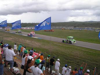 Fotos: Adeildo Paiva e Leo